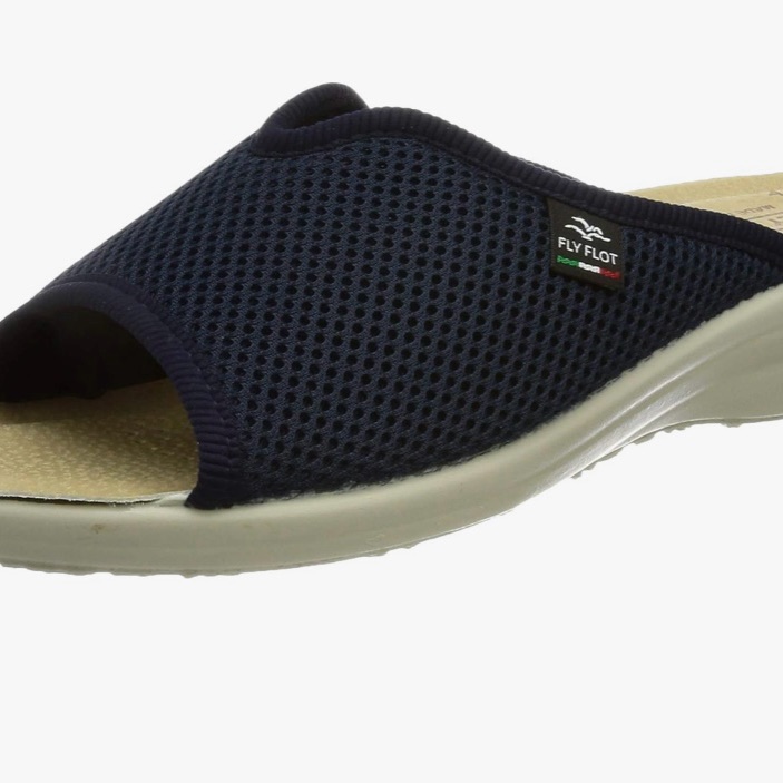 Fly Float Slides. Size 39